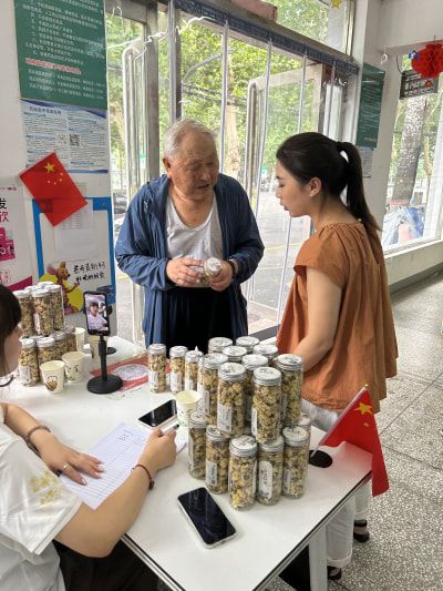 建軍節(jié)送菊花